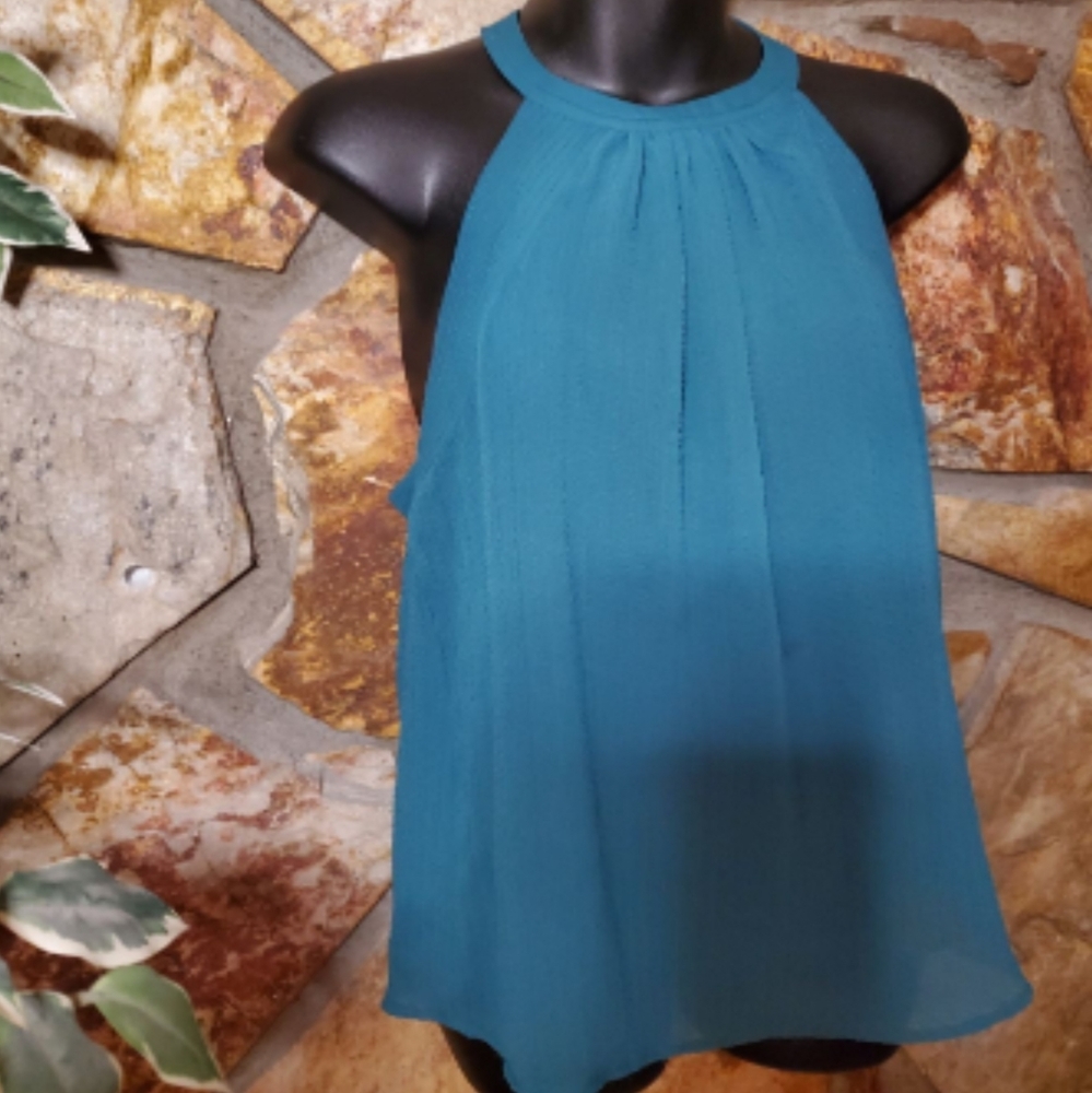 H&M Top - Picture 3 of 5